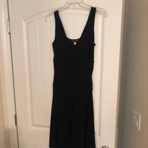 Woman’s Dress - Picture 1 of 3